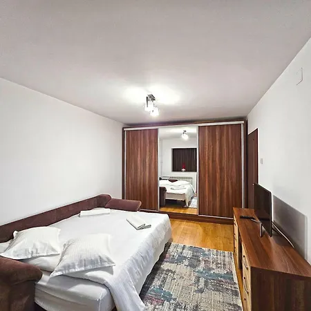 Apartment E4 Craiova