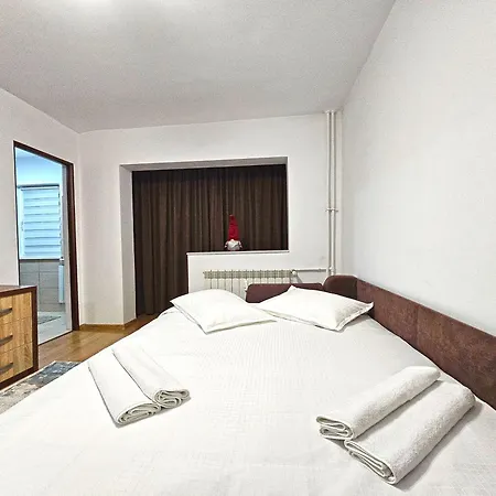 E4 Apartment